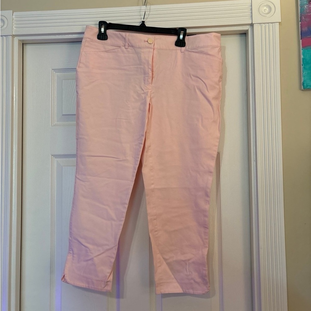 White House Black Market Capri Pants